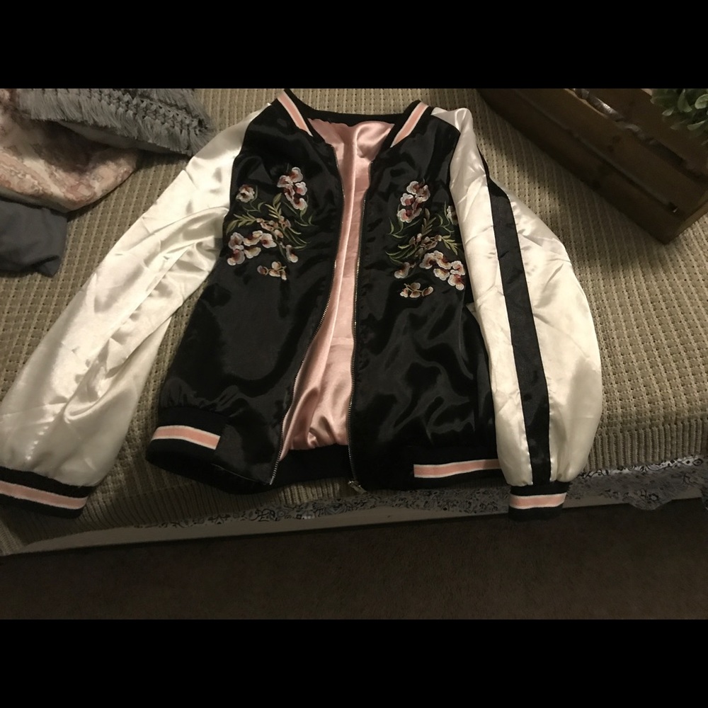 Bomber jacket reversible